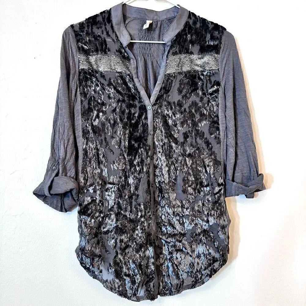 TINY From Anthropologie Womens Henley Blouse Charcoal Grey/Silver M Crushed Velv